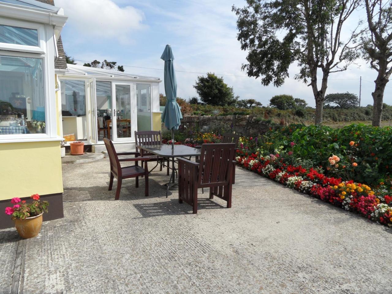 مبيت وإفطار هيلستون Monterey Pines المظهر الخارجي الصورة